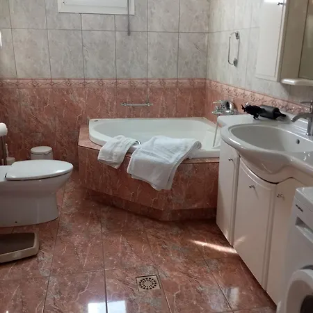Vila Leon Mare
