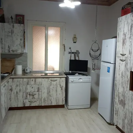Leon Mare Skala Kallirakhis