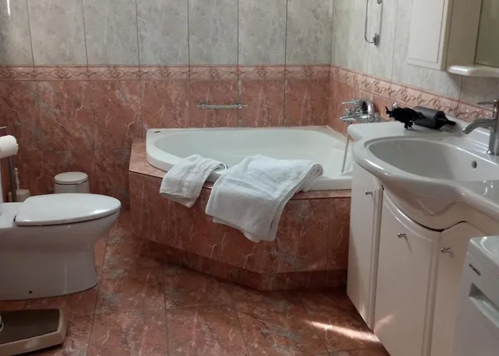 Leon Mare Скала-Каллирахис