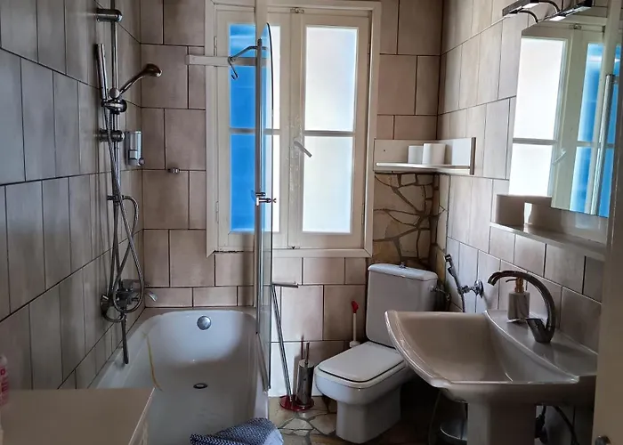 Leon Mare Скала-Каллирахис